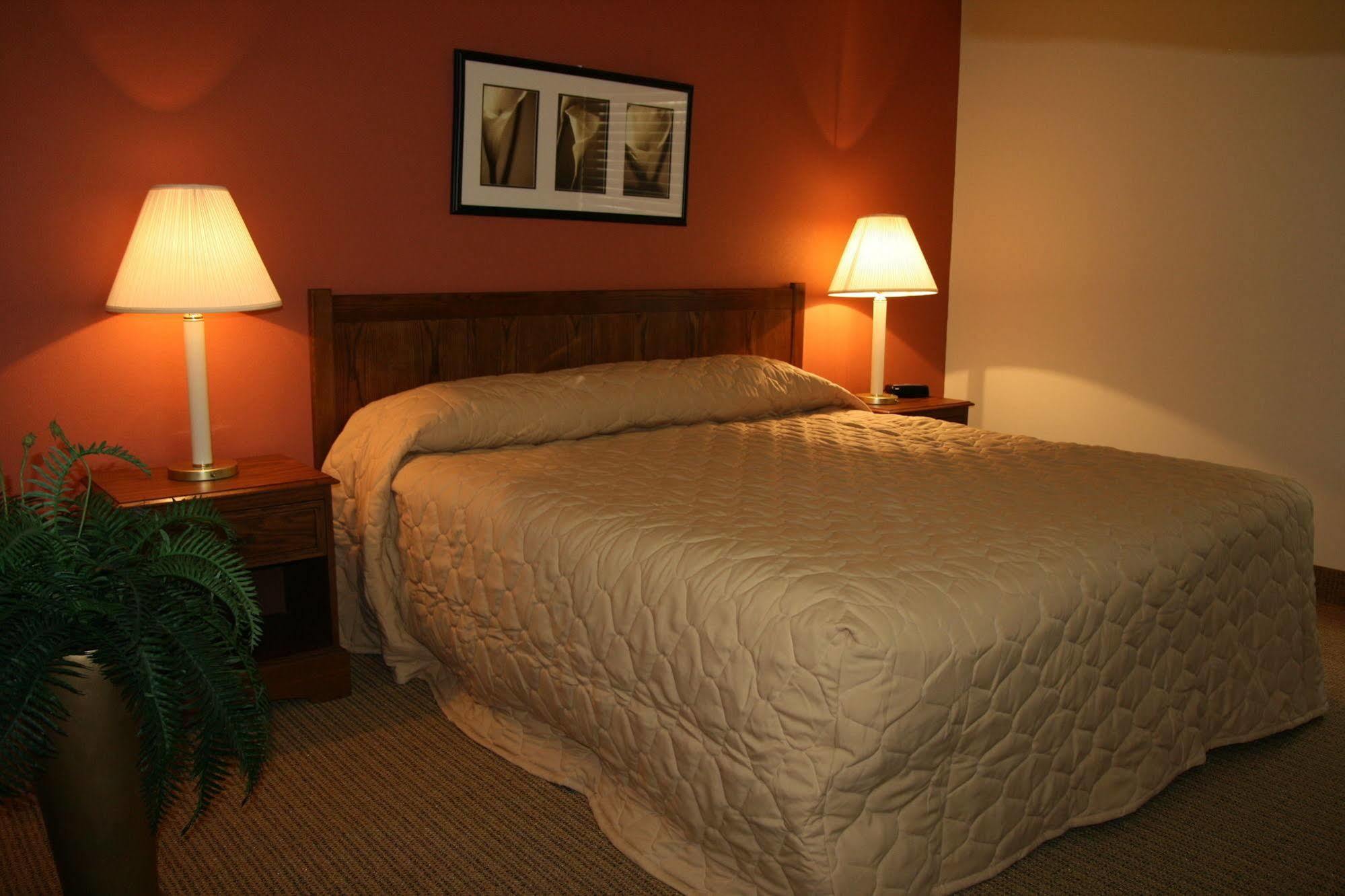 Affordable Suites Of America Fredericksburg Bagian luar foto