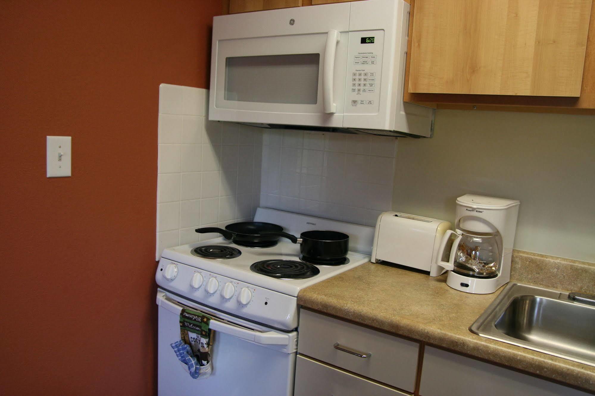 Affordable Suites Of America Fredericksburg Bagian luar foto