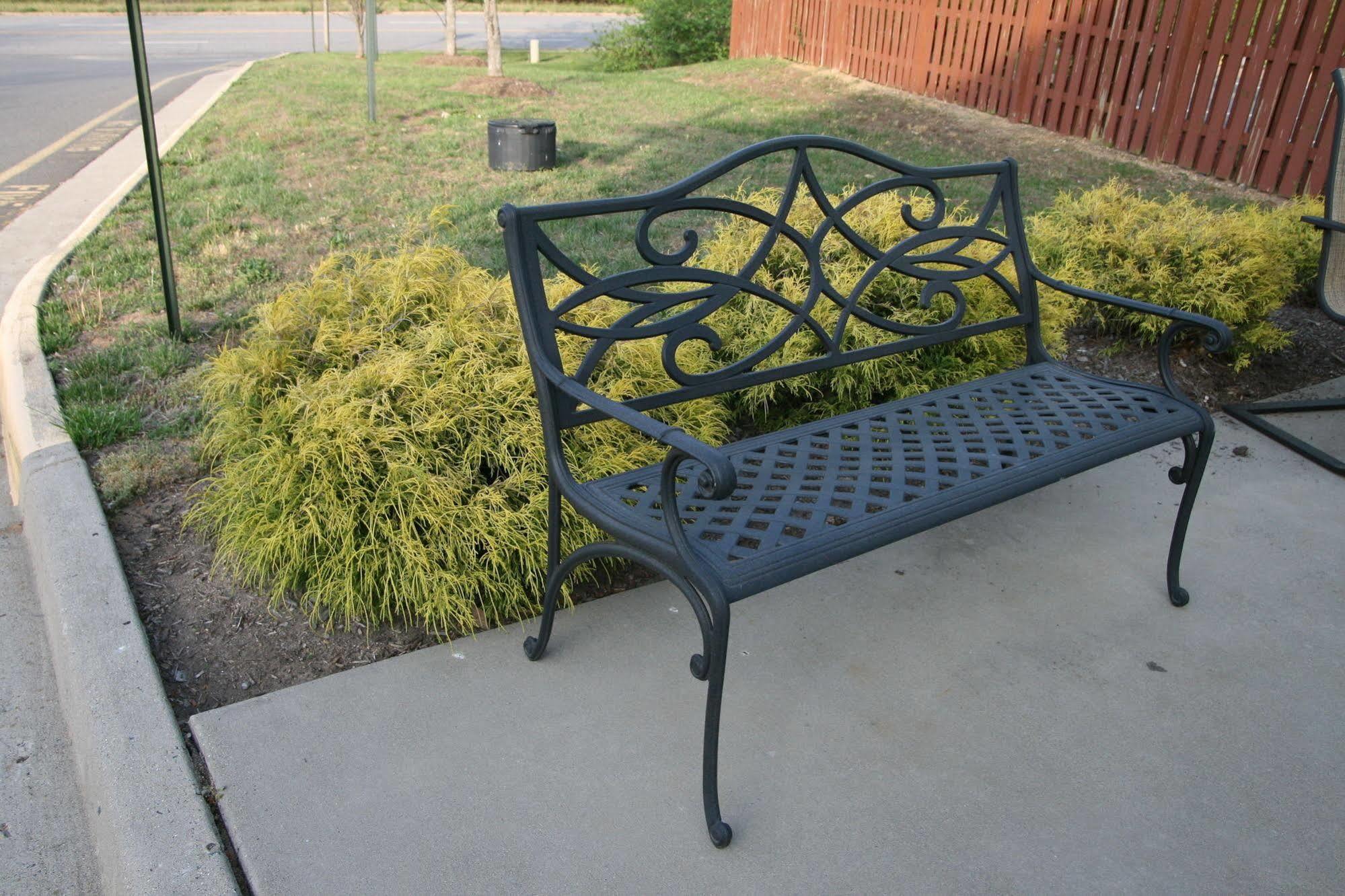 Affordable Suites Of America Fredericksburg Bagian luar foto